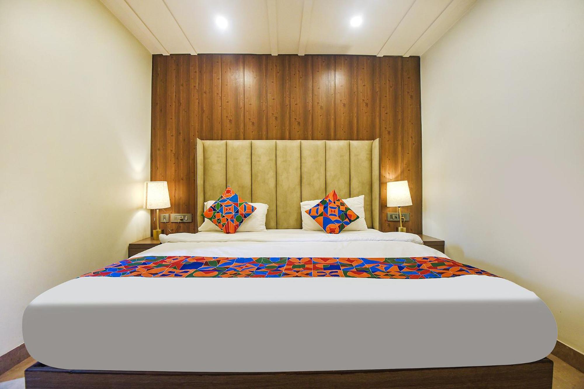 Hotel Fabhotel Prime Eleven Resorts 3*