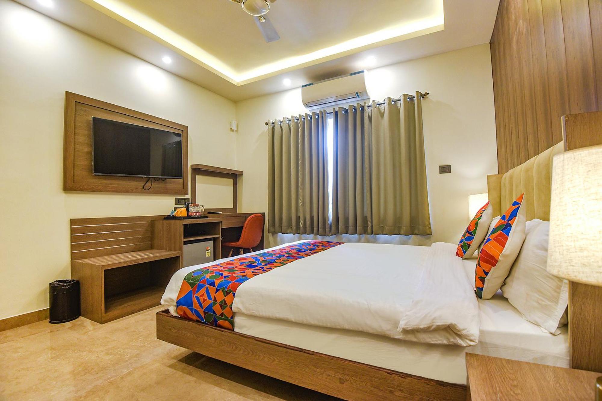 Fabhotel Prime Eleven Resorts 3*