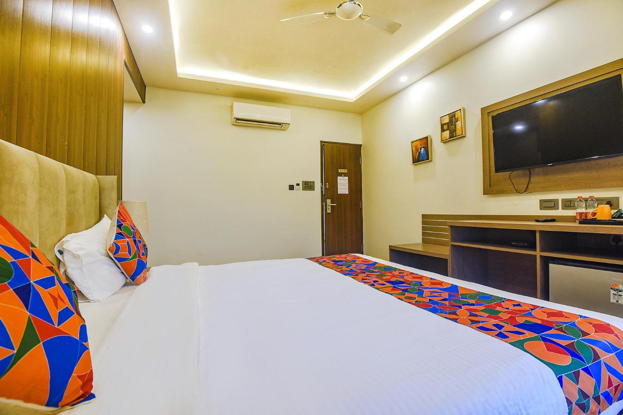 Fabhotel Prime Eleven Resorts 3*